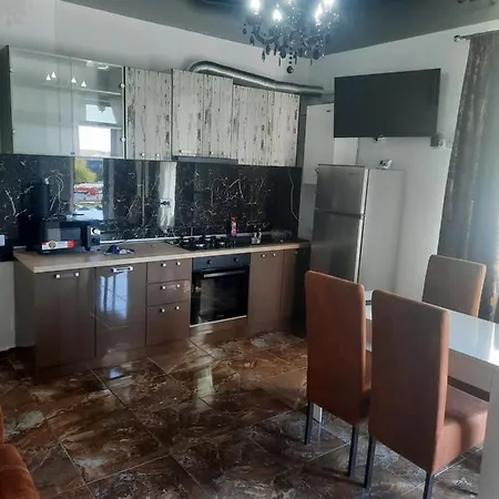 Apartament Mamaia Nord Ianis&delia 아파트 *